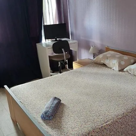 Privee, Proche Aeroport Paris-orly Homestay *